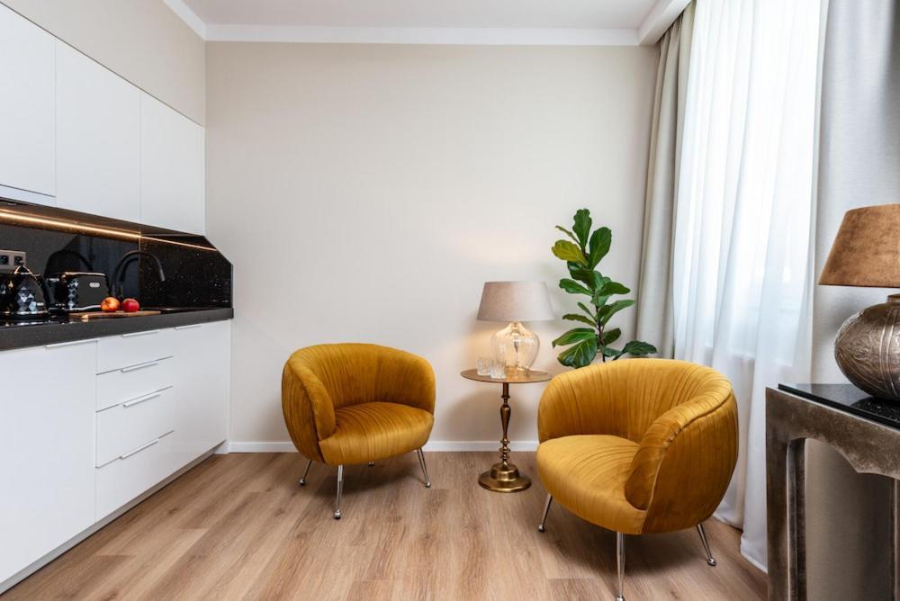 Pappas Hotel&Studio Poděbrady Extérieur photo