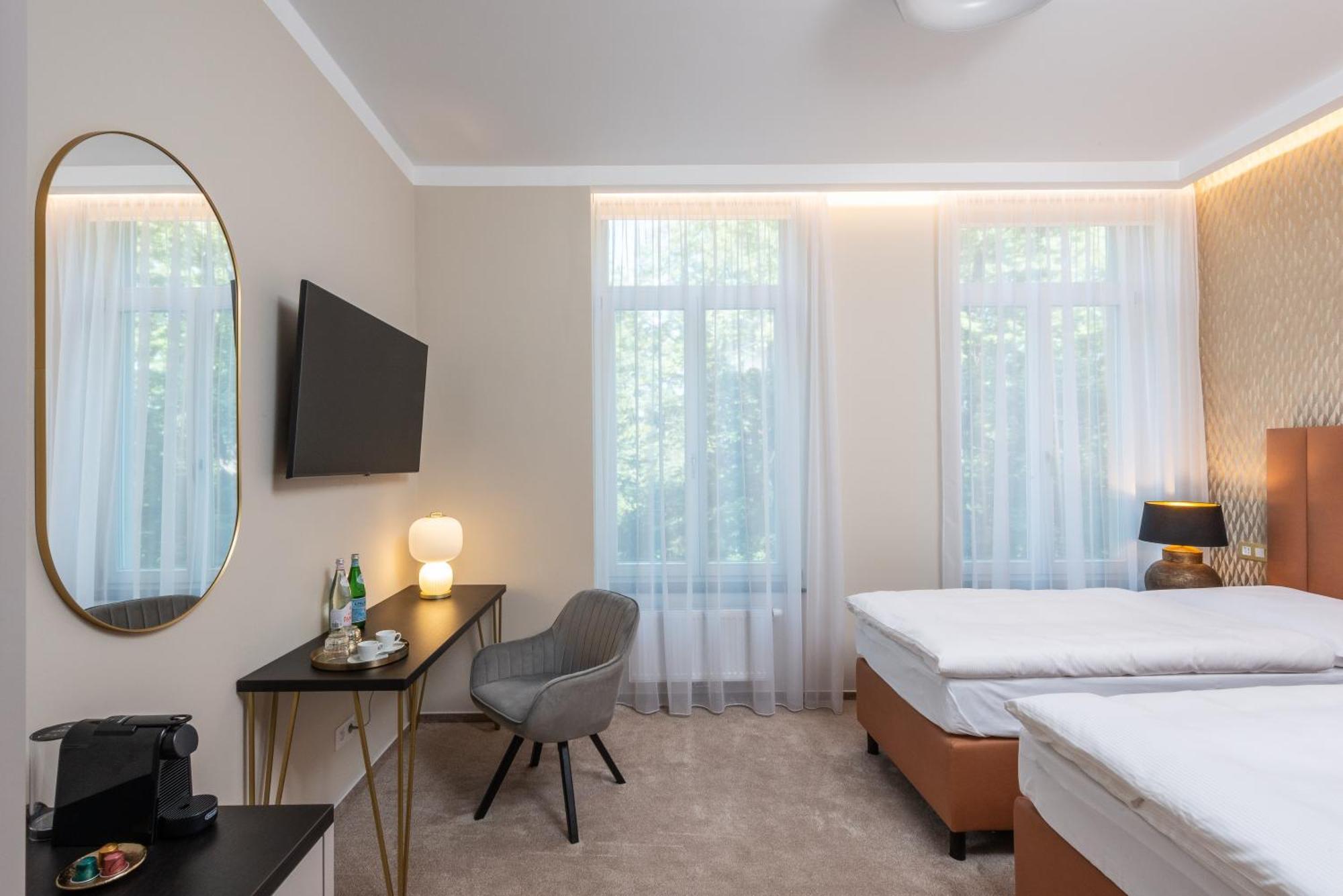 Pappas Hotel&Studio Poděbrady Extérieur photo